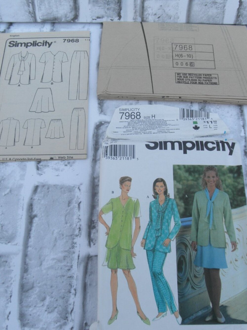 #7968 SIMPLICITY UNCUT SEWING PATTERN JACKET SKIRT PANTS (SIZE 6-8-10)(14PCS)